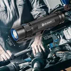 بررسی چراغ قوه پر نور Olight S2 BATON